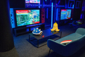 Soirée gaming corporate Arbre Vert salon – team building entreprise – Agence Maven