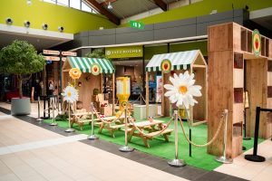 Fabrique à doudous animation centre commercial - stand global - Aushopping Blois Vineuil – Agence Maven