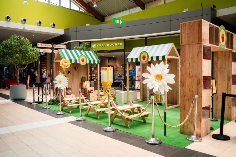 Fabrique à doudous animation centre commercial - stand global - Aushopping Blois Vineuil – Agence Maven